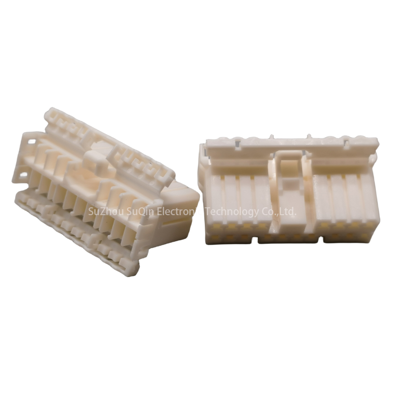 368544-1 : 18Way White Rectangular Connectors