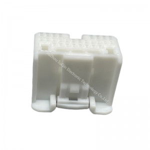 30 pin Auto Pin Wire Cable Harness Auto Connector Housing 1318758-1