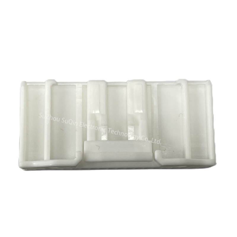 40PIN 2.2mm Pitch Auto Plug Plastic Housing Connector 1318389-1