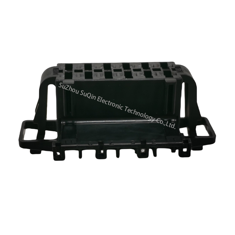 14698669696：automotive connector housing