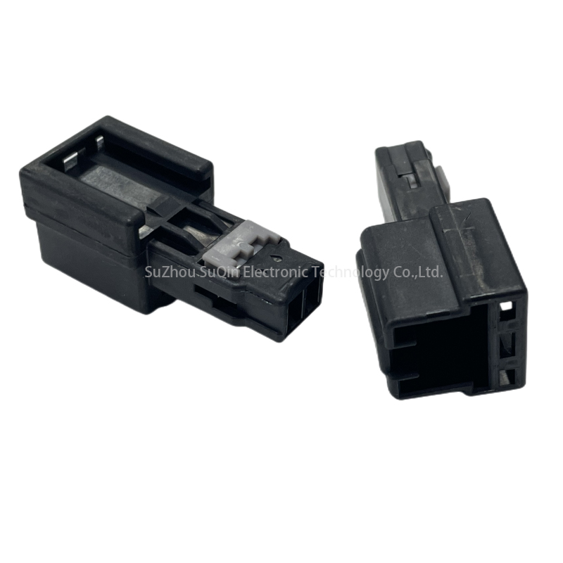 MG645590-5 Male automotive wire to wire connectors