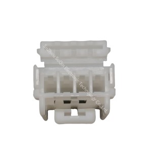 174922-1Automotive Connectors 4 Position Housing TE