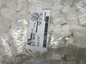 936092-1 10 pin automotive connector